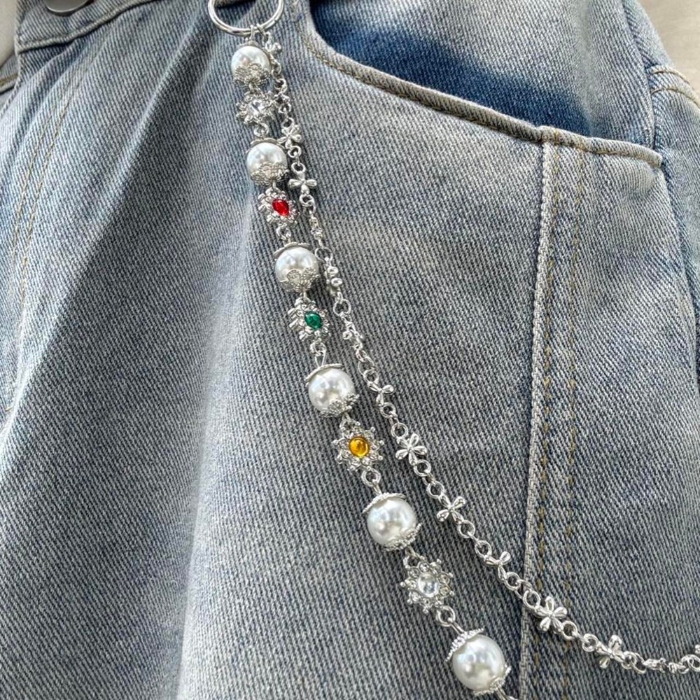 Pearl Charm Wallet Chain - Picture 2 of 5